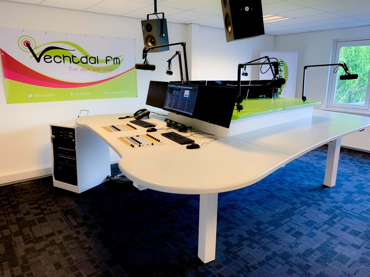 De nieuwe studio van Vechtdal FM